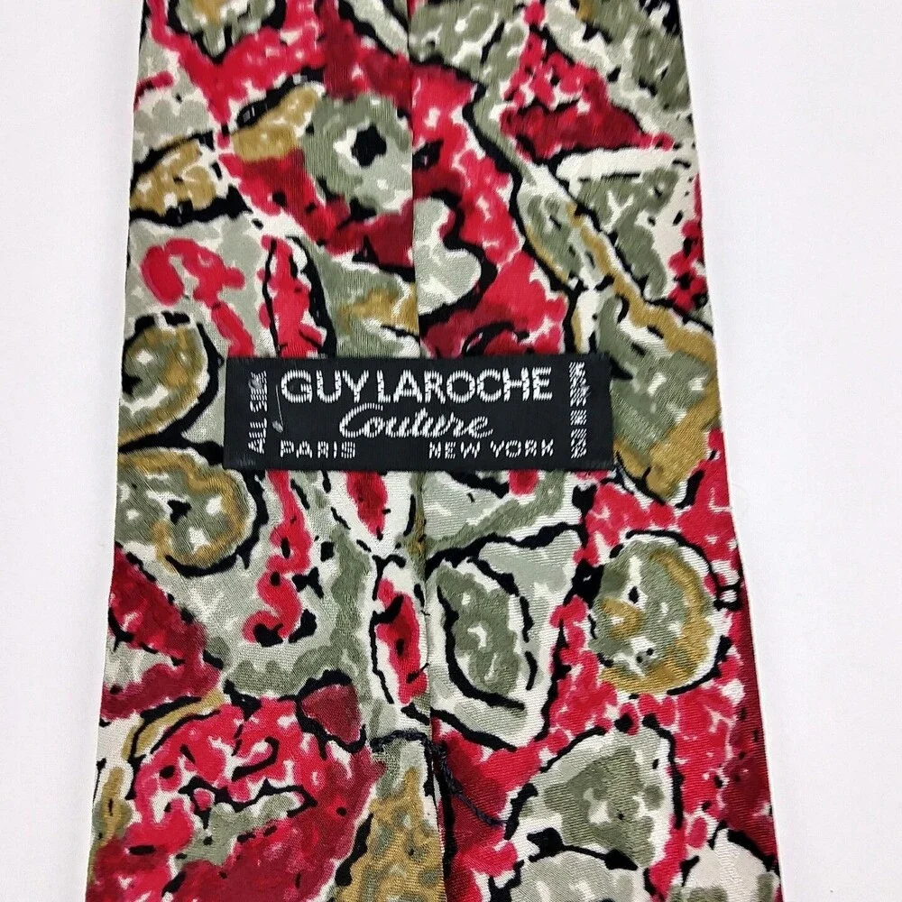 Guy Laroche Couture Geometric Floral Red Green Beige Mens Silk Necktie Dress Tie